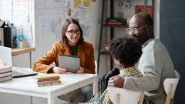 Home-school communication messaging